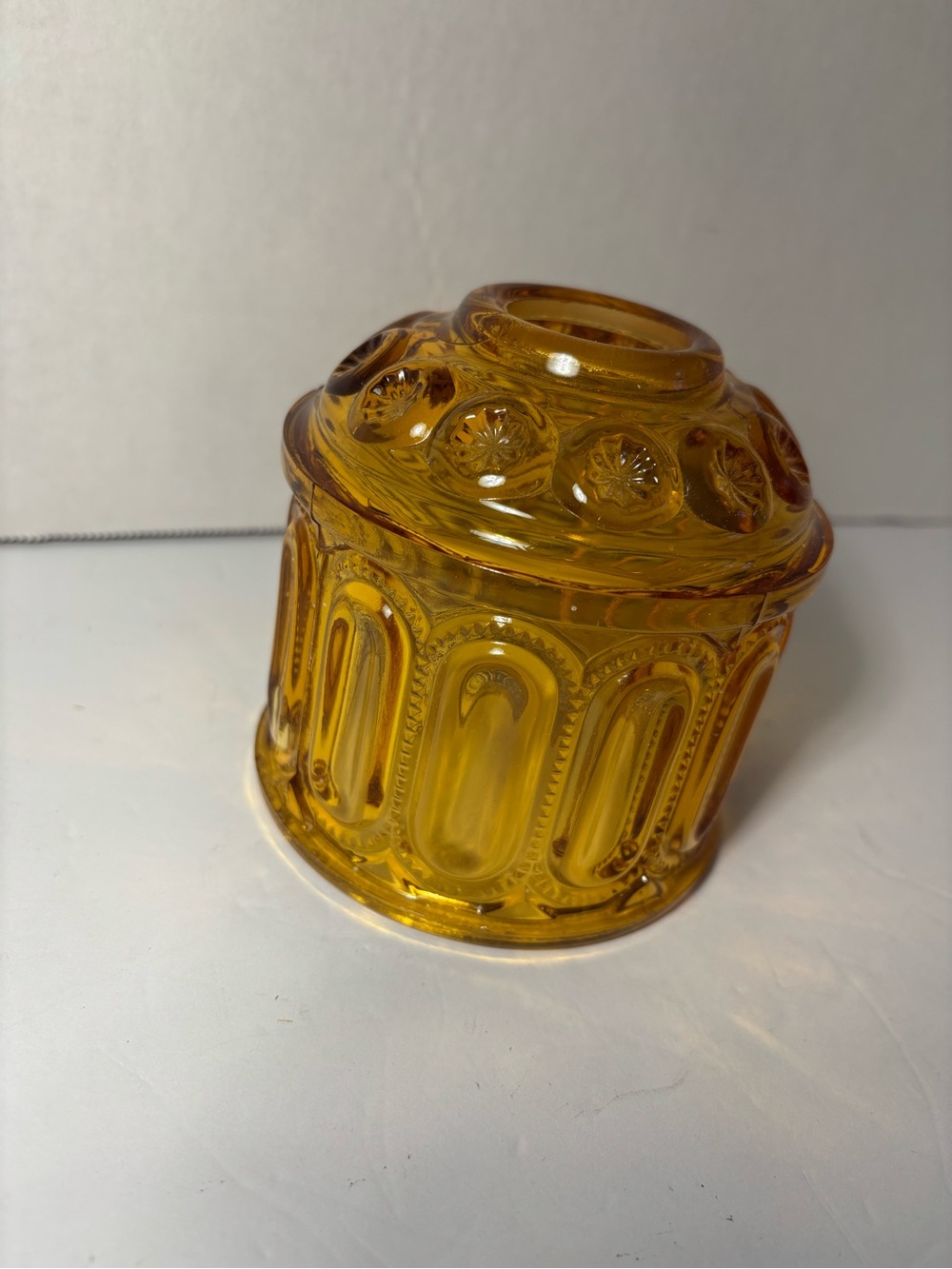 L.E. Smith Moon And Stars VTG Amber Fairy Lamp TOP ONLY 4 1/4” Tall - Picture 2 of 7